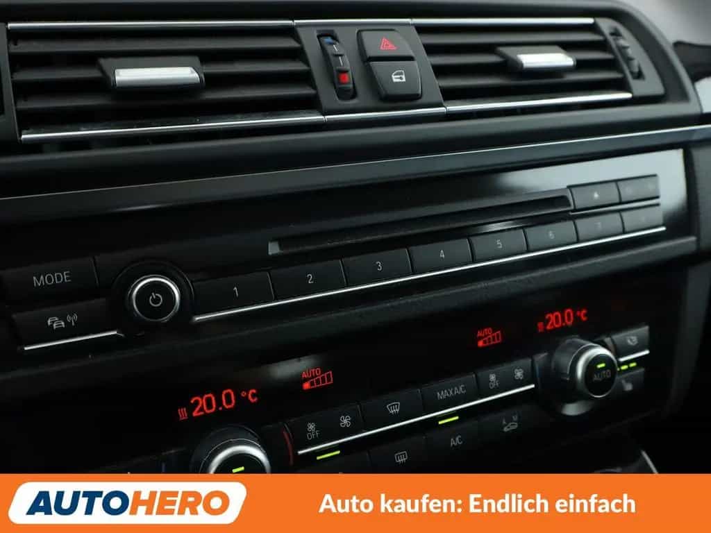 BMW 5 Series 520d Aut.*NAV*XENON*TEMP*PDC*SHZ*ALU*KLIMA* 10/2015-photo-23