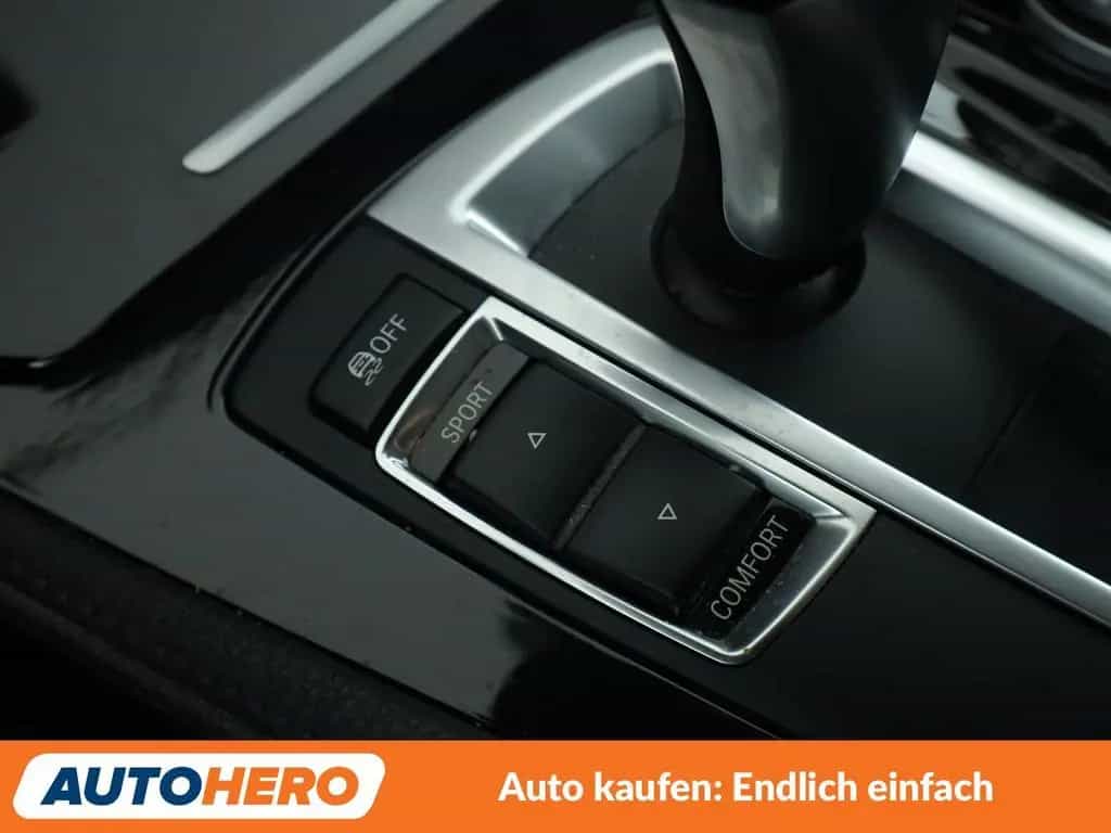 BMW 5 Series 520d Aut.*NAV*XENON*TEMP*PDC*SHZ*ALU*KLIMA* 10/2015-photo-26