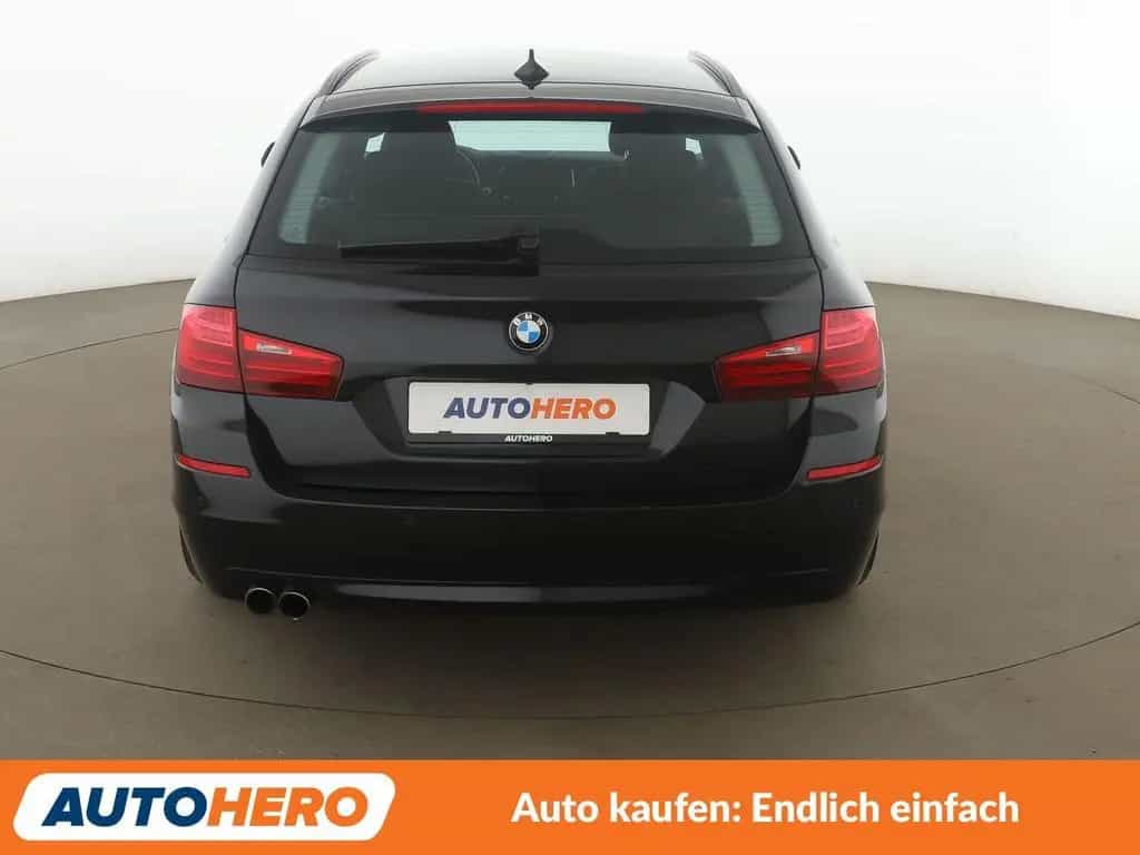 BMW 5 Series 520d Aut.*NAV*XENON*TEMP*PDC*SHZ*ALU*KLIMA* 10/2015-photo-4