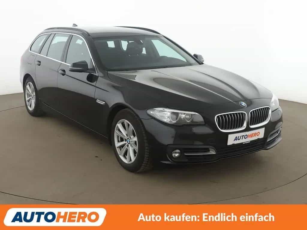BMW 5 Series 520d Aut.*NAV*XENON*TEMP*PDC*SHZ*ALU*KLIMA* 10/2015-photo-7