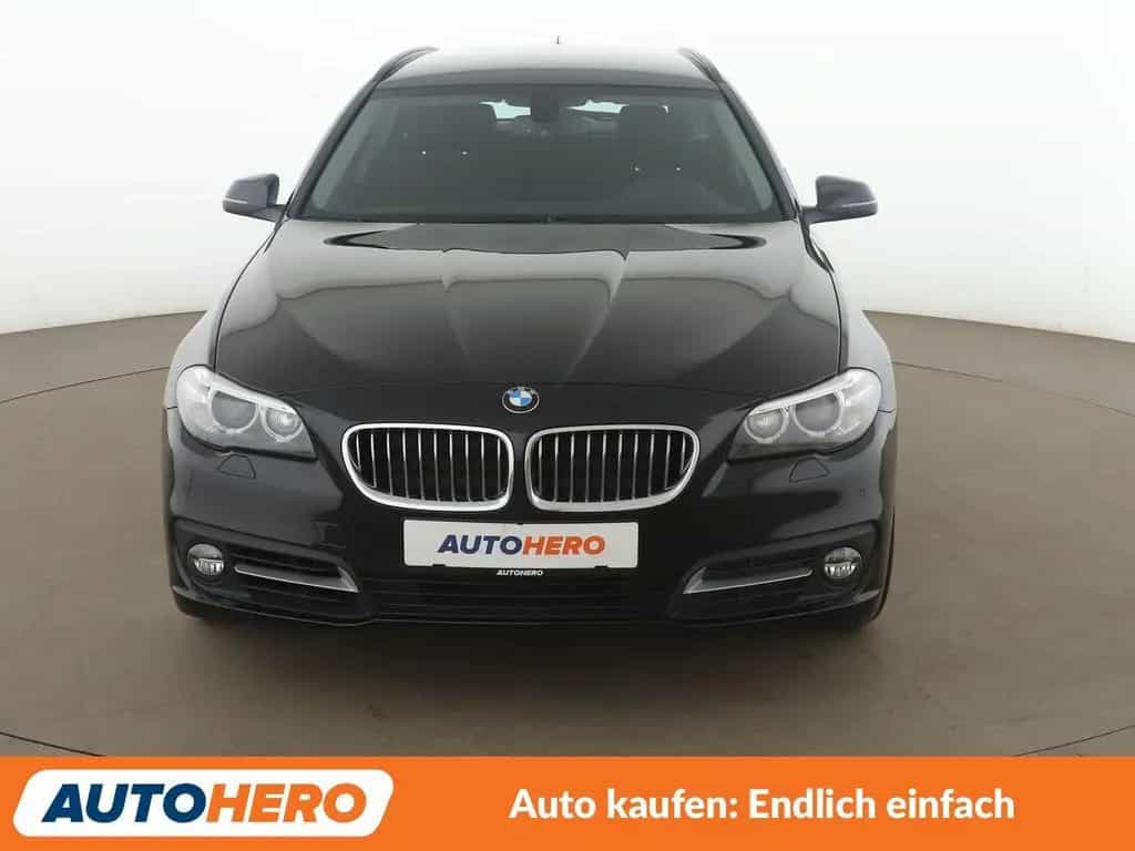 BMW 5 Series 520d Aut.*NAV*XENON*TEMP*PDC*SHZ*ALU*KLIMA* 10/2015-photo-8