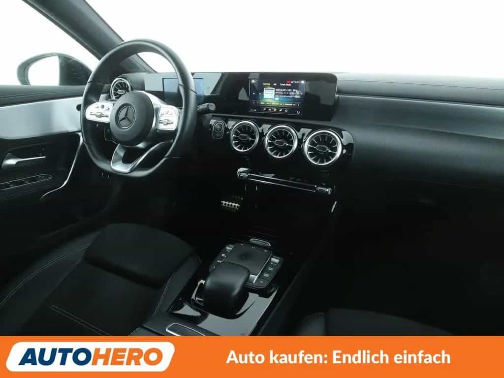 Mercedes-Benz A-Class Limousine A 180 Edition 2020 AMG Line 02/2021-photo-12