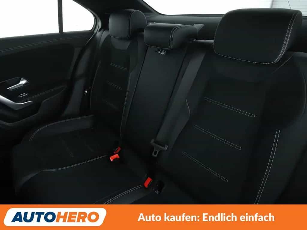 Mercedes-Benz A-Class Limousine A 180 Edition 2020 AMG Line 02/2021-photo-13