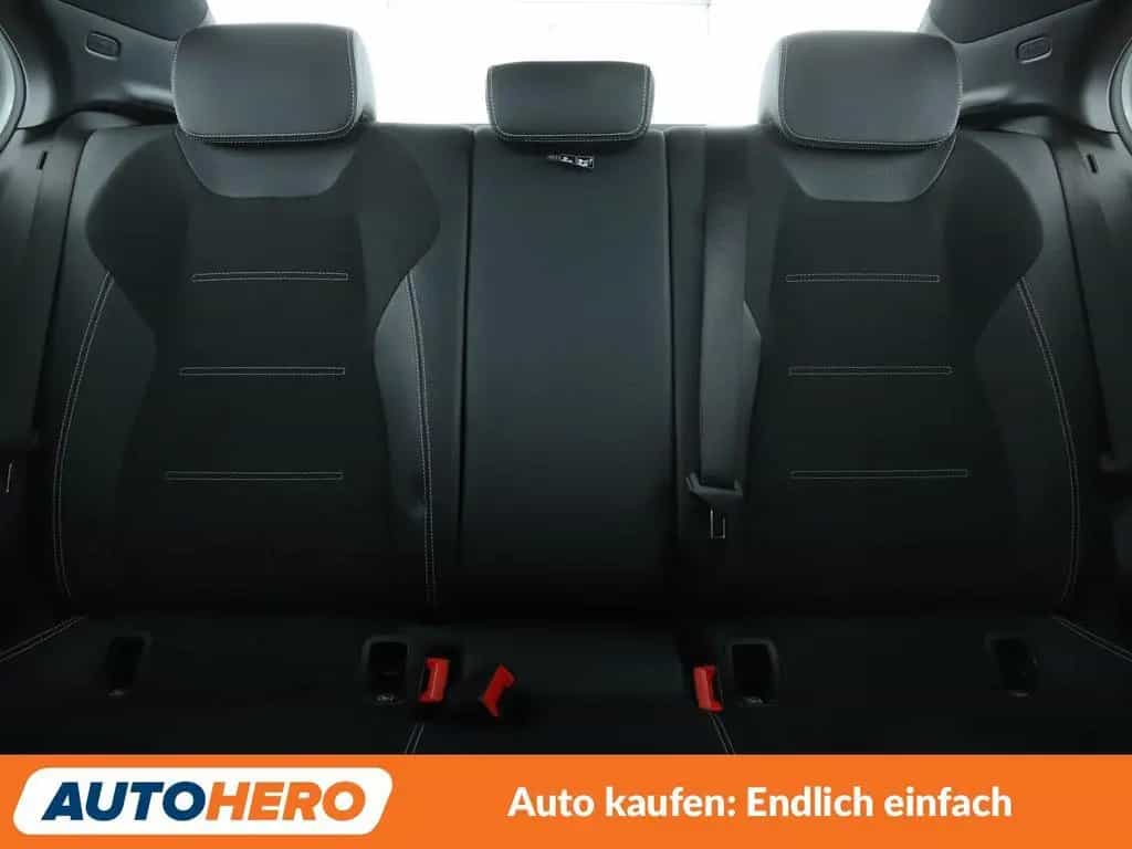 Mercedes-Benz A-Class Limousine A 180 Edition 2020 AMG Line 02/2021-photo-15