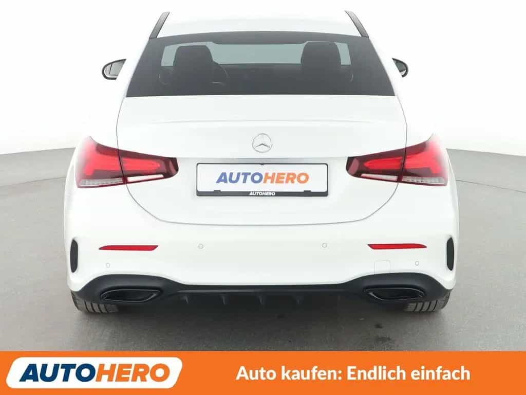 Mercedes-Benz A-Class Limousine A 180 Edition 2020 AMG Line 02/2021-photo-4