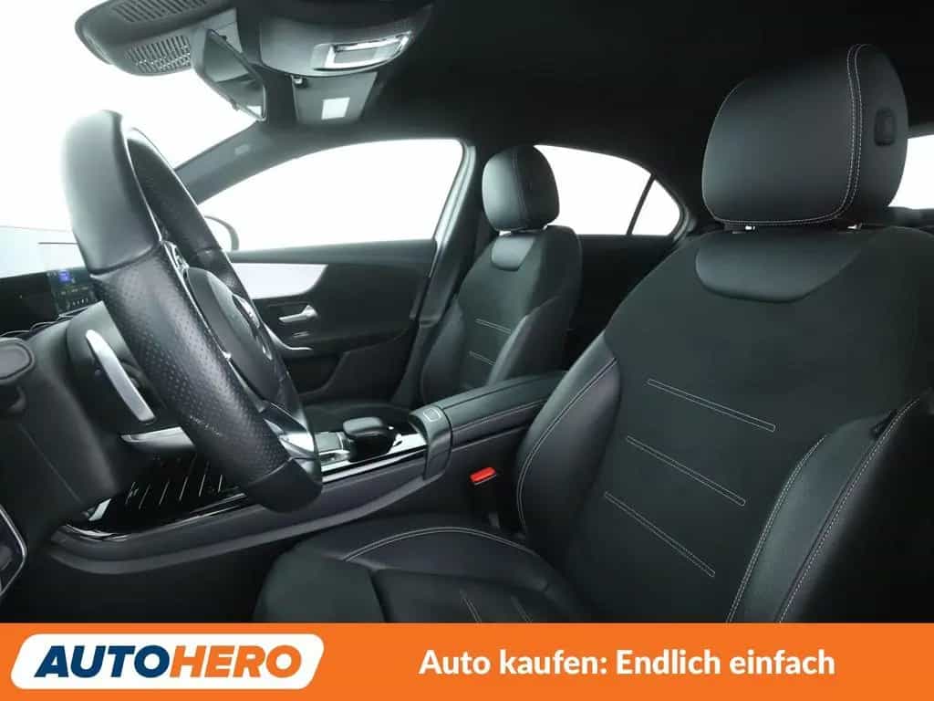 Mercedes-Benz A-Class Limousine A 180 Edition 2020 AMG Line 02/2021-photo-9