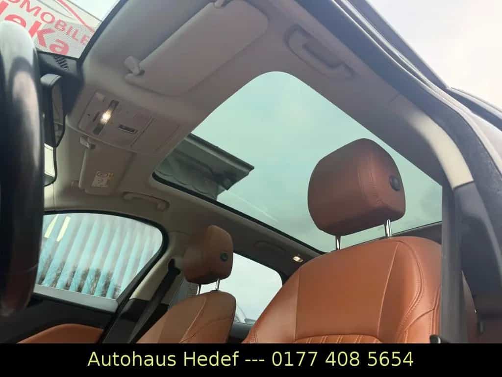 Jaguar F-Pace F-PACE Portfolio AWD - PANAROMA - LEDER 06/2018-photo-19