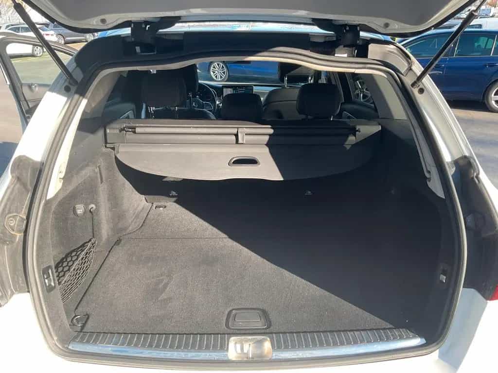 Mercedes-Benz C-Class 200 Exclusive Navi Kamera AHK SHZ PDC 09/2018-photo-9