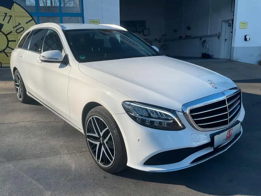 Mercedes-Benz C-Class 200 Exclusive Navi Kamera AHK SHZ PDC 09/2018-photo-1