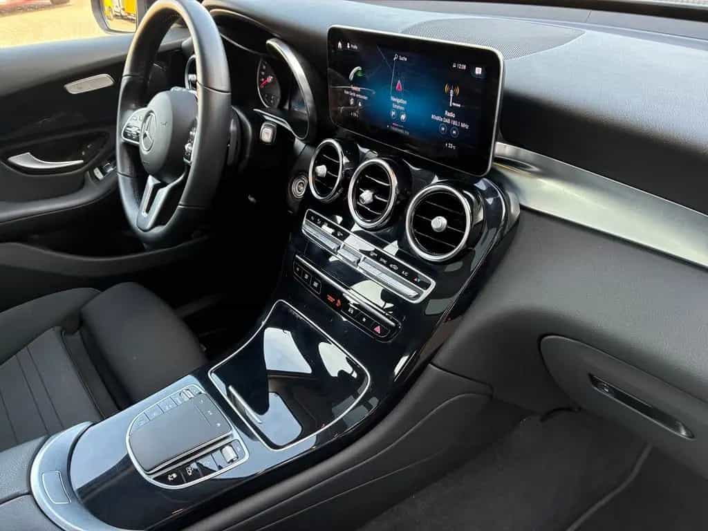 Mercedes-Benz GLC-Class 200 4M MBUX+CarPlay+Totwinkel+KAMERA+PANO 01/2022-photo-13