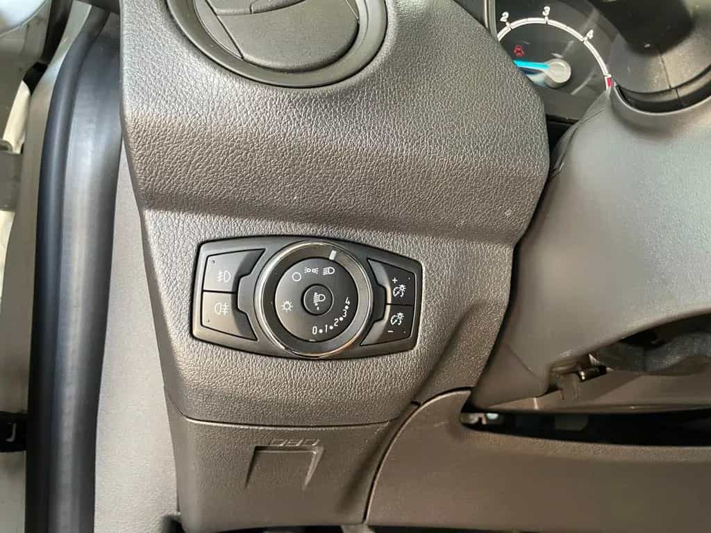 Ford Tourneo Courier 1.5TDCi SHZ KLIMA TEMP 1. HAND 07/2020-photo-18