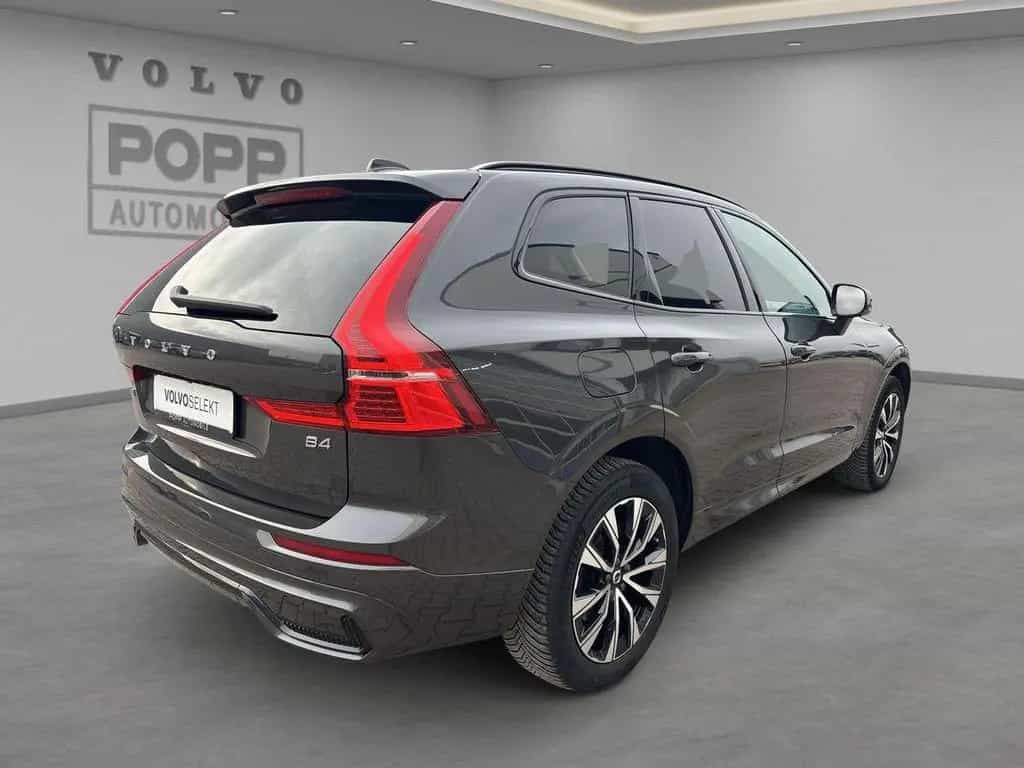 Volvo XC60 B4 FWD Plus Dark 4xSHZ ACC BLIS CAM LHZ H/K 04/2023-photo-5