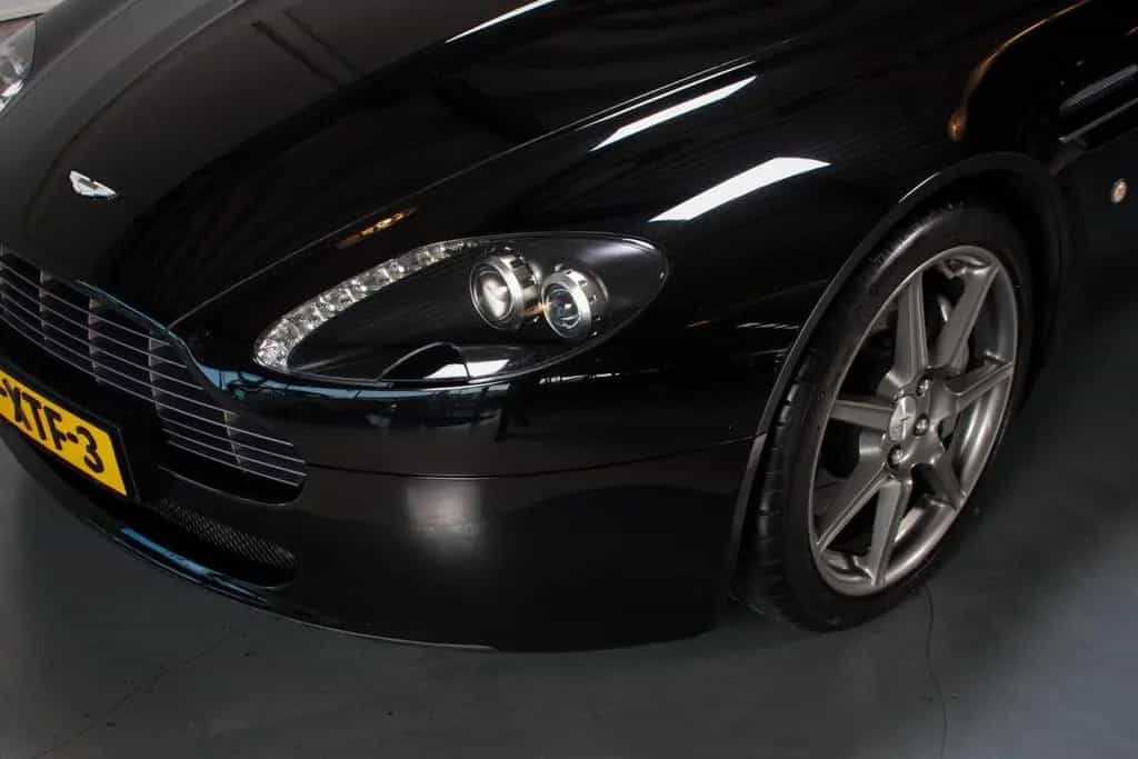 Aston Martin V8 Vantage 4.3 V8 01/2006-photo-16