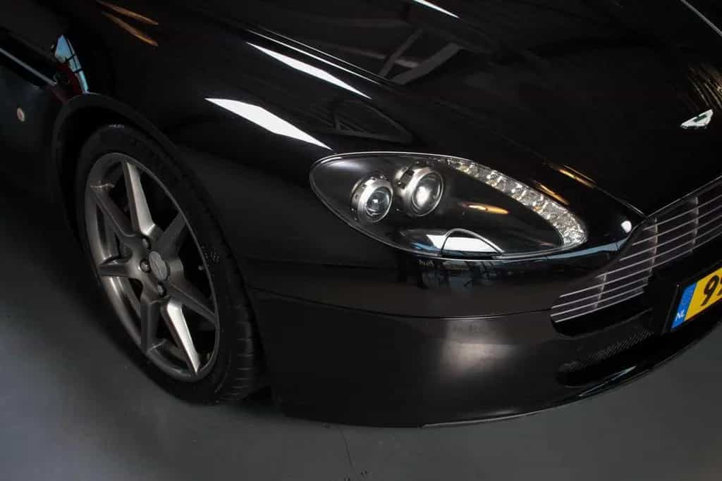 Aston Martin V8 Vantage 4.3 V8 01/2006-photo-17