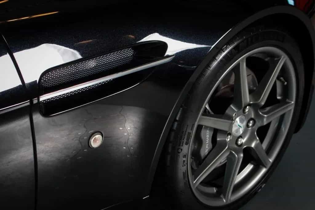 Aston Martin V8 Vantage 4.3 V8 01/2006-photo-19