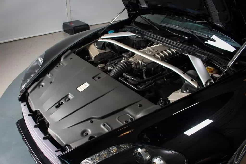 Aston Martin V8 Vantage 4.3 V8 01/2006-photo-24
