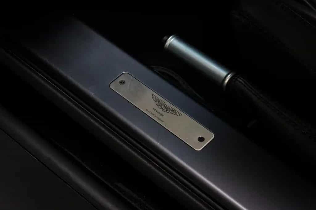 Aston Martin V8 Vantage 4.3 V8 01/2006-photo-28