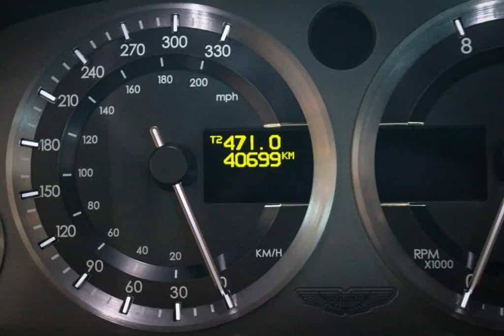 Aston Martin V8 Vantage 4.3 V8 01/2006-photo-32
