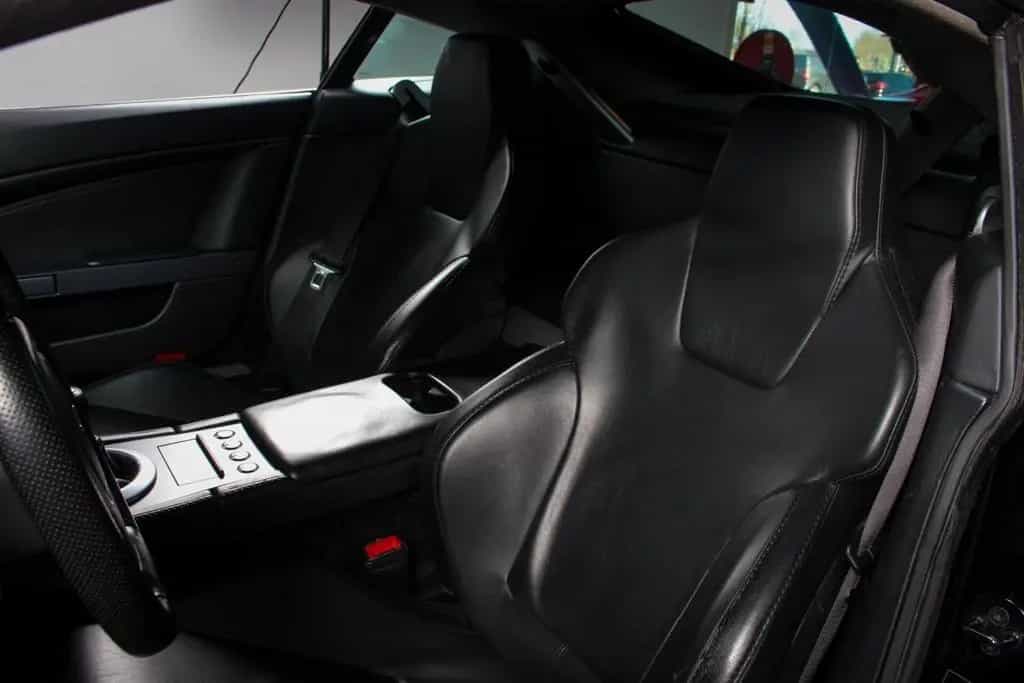 Aston Martin V8 Vantage 4.3 V8 01/2006-photo-35
