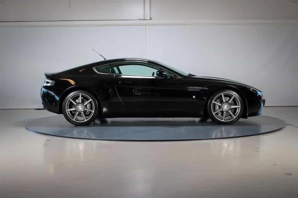 Aston Martin V8 Vantage 4.3 V8 01/2006-photo-9