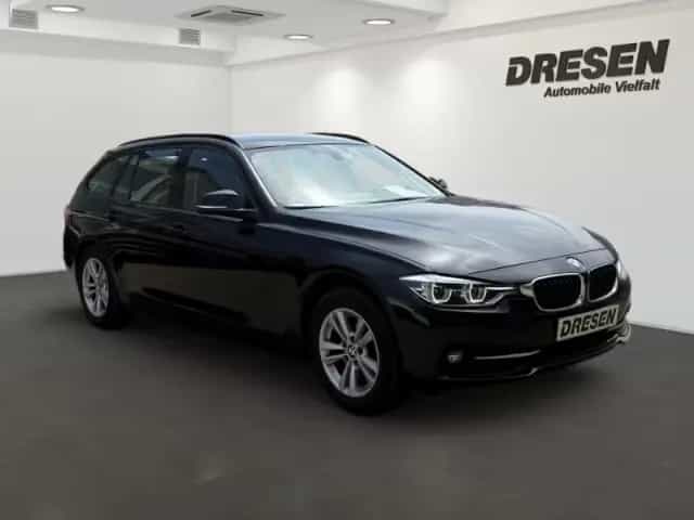 BMW 320 Touring SportLine Automatik Navi LED El. Hec 05/2019-photo-2