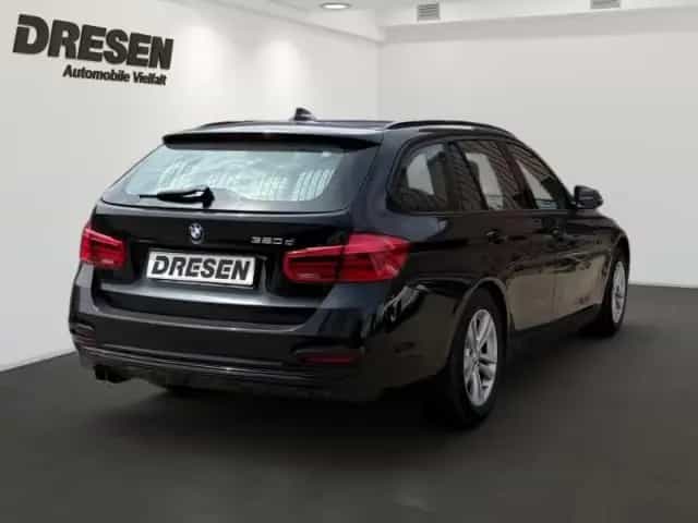 BMW 320 Touring SportLine Automatik Navi LED El. Hec 05/2019-photo-3