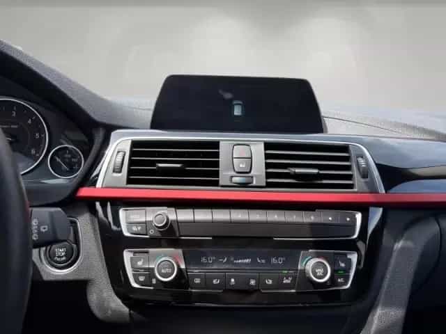 BMW 320 Touring SportLine Automatik Navi LED El. Hec 05/2019-photo-9