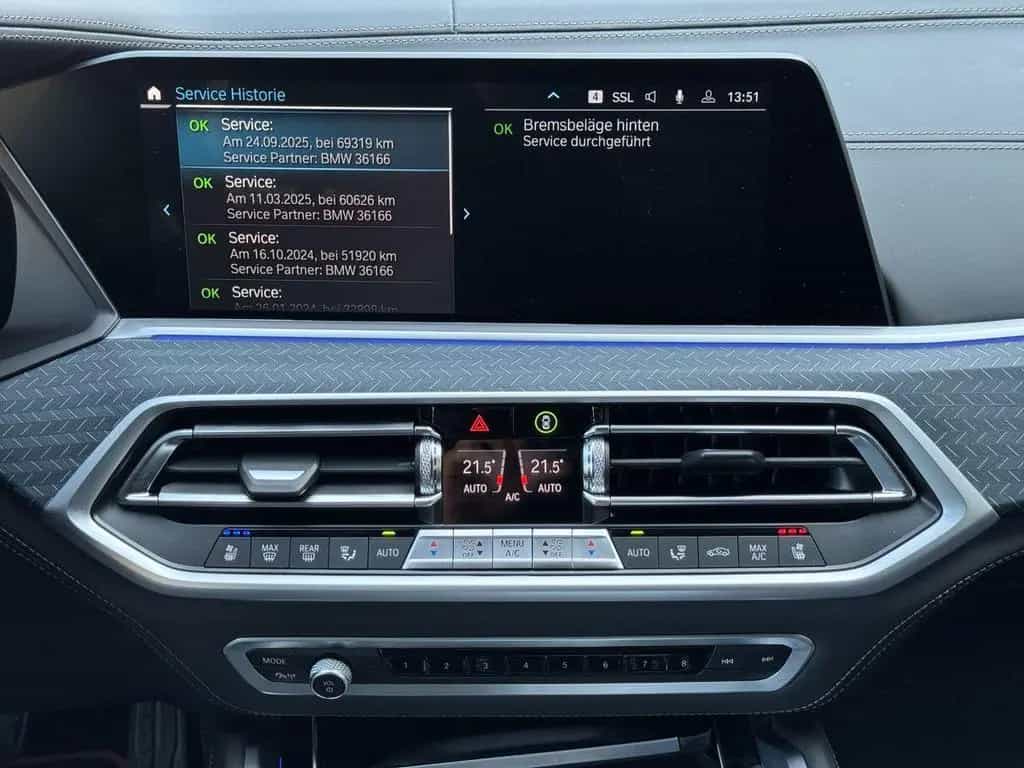 BMW X6 M50i Black Vermilion FrozenBlack Laser B&W 06/2022-photo-20