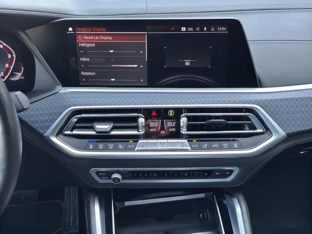 BMW X6 M50i Black Vermilion FrozenBlack Laser B&W 06/2022-photo-25