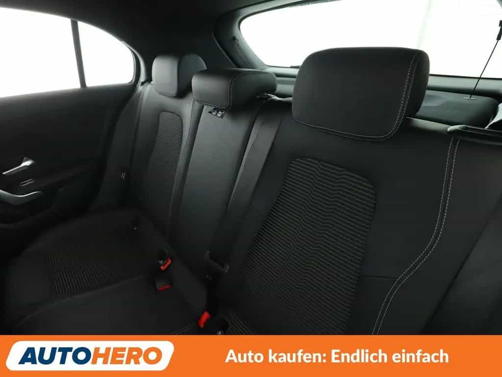 Mercedes-Benz A-Class 200 Aut*NAVI*LED*TEMPO*PDC*SHZ* 01/2019-photo-13