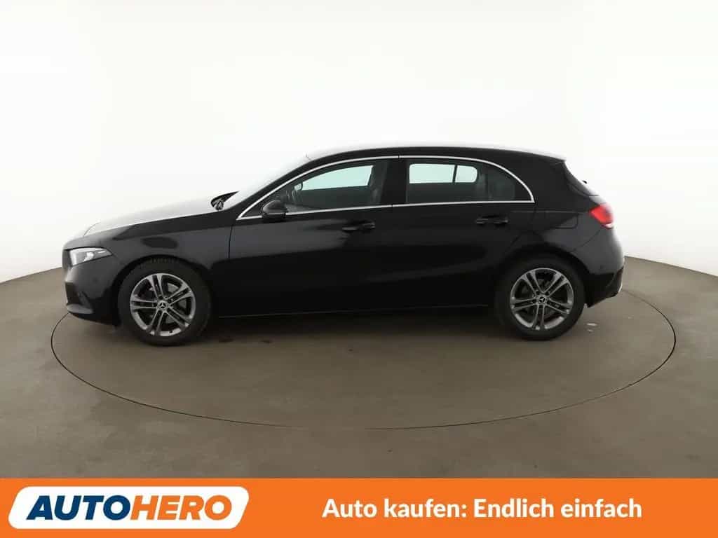 Mercedes-Benz A-Class 200 Aut*NAVI*LED*TEMPO*PDC*SHZ* 01/2019-photo-2