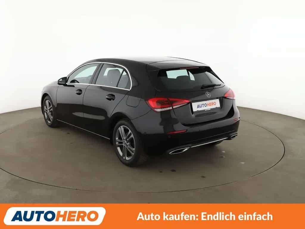 Mercedes-Benz A-Class 200 Aut*NAVI*LED*TEMPO*PDC*SHZ* 01/2019-photo-3