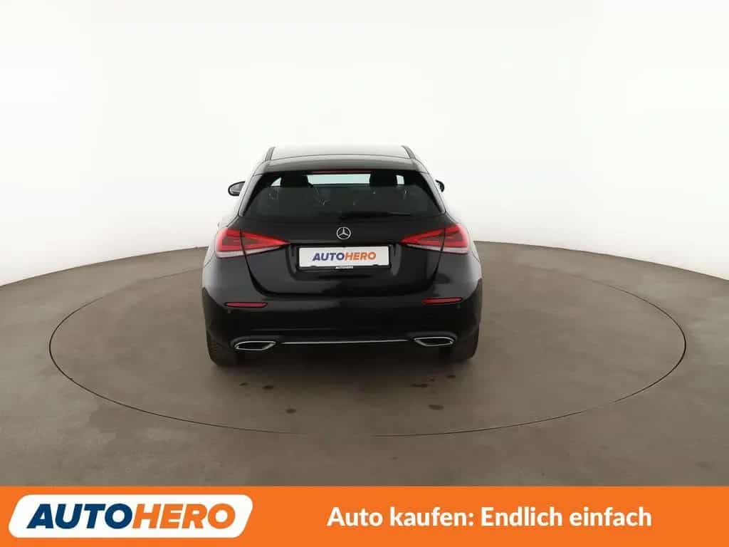 Mercedes-Benz A-Class 200 Aut*NAVI*LED*TEMPO*PDC*SHZ* 01/2019-photo-4