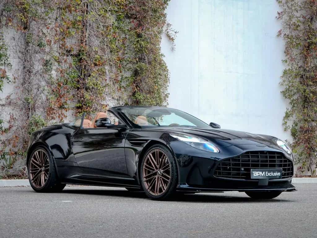 Aston Martin DB12 4.0 V8 Volante 04/2025-photo-2
