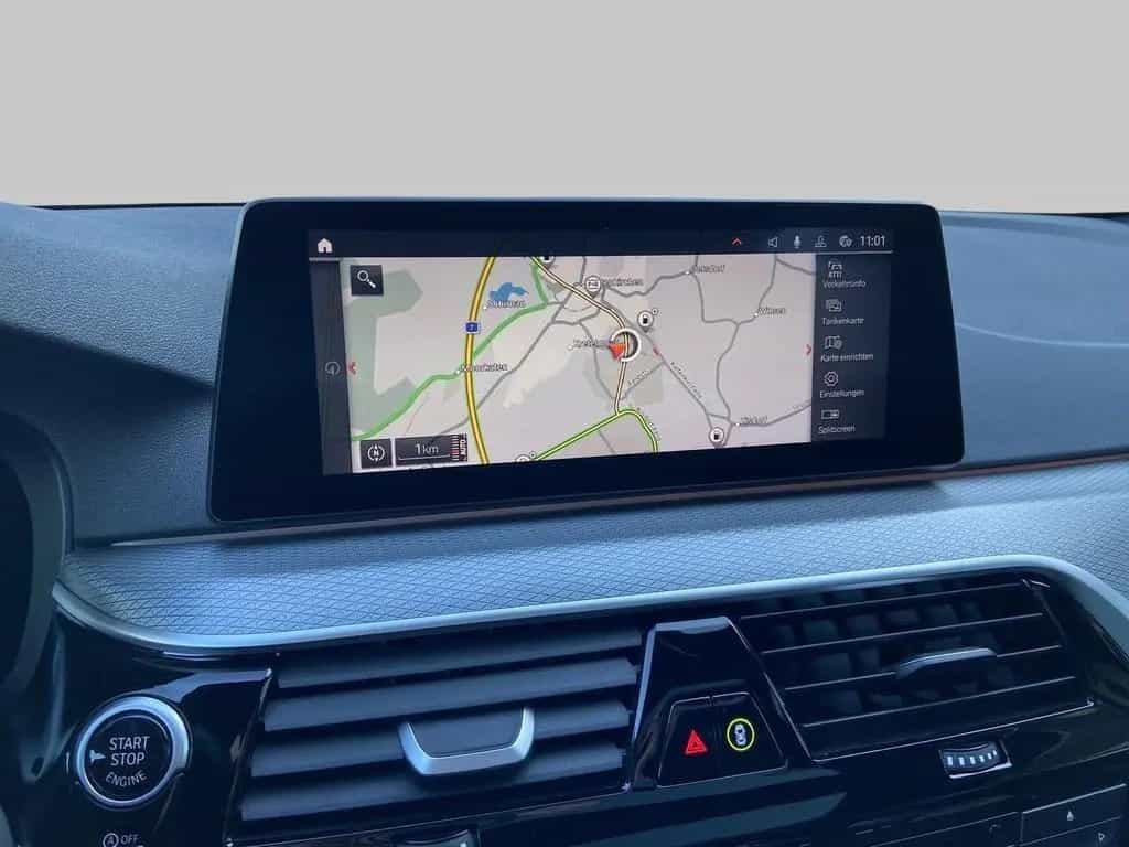 BMW 5 Series 530 d Touring M Sport HUD AHK Pano Navi DA+ PA 08/2019-photo-10