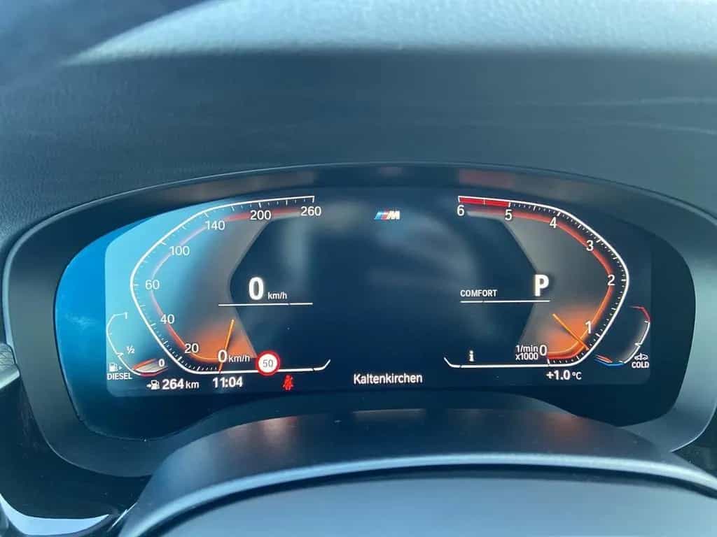 BMW 5 Series 530 d Touring M Sport HUD AHK Pano Navi DA+ PA 08/2019-photo-9