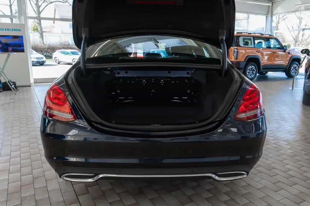 Mercedes-Benz C 180 C Limousine C 180 CGI   Avantgarde 06/2017-photo-9