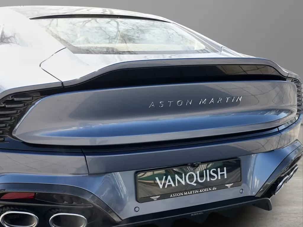 Aston Martin Vanquish V12 Concours Blue / Oxford Tan  Bowers null-photo-16