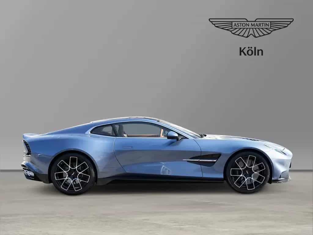 Aston Martin Vanquish V12 Concours Blue / Oxford Tan  Bowers null-photo-2