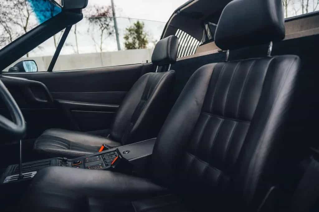 Ferrari 328 GTS / Nero Black / V8 02/1987-photo-11