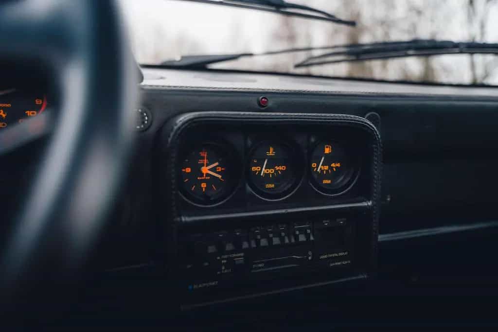 Ferrari 328 GTS / Nero Black / V8 02/1987-photo-22