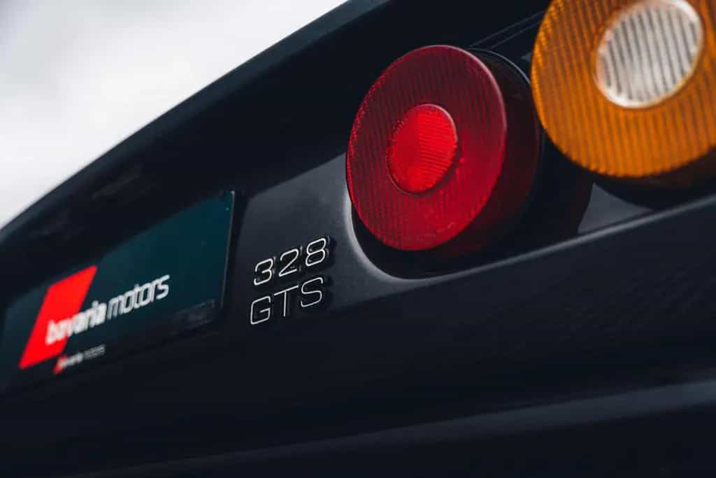 Ferrari 328 GTS / Nero Black / V8 02/1987-photo-8