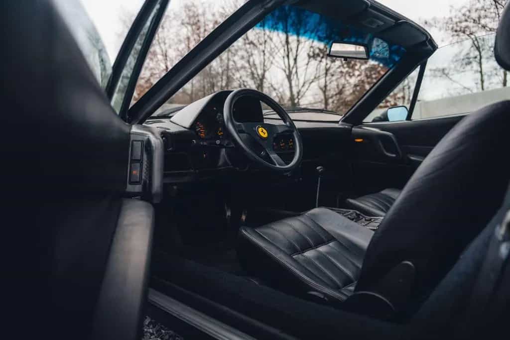Ferrari 328 GTS / Nero Black / V8 02/1987-photo-9