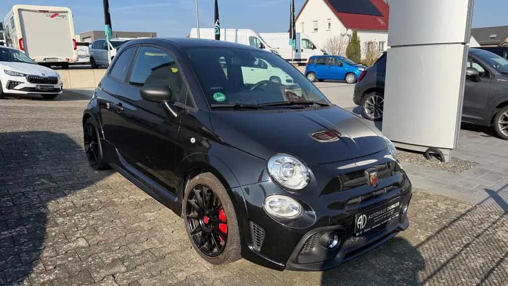 Abarth 695 MY22 695 1.4 T-Jet 132 kW (180 PS) 08/2023-photo-2