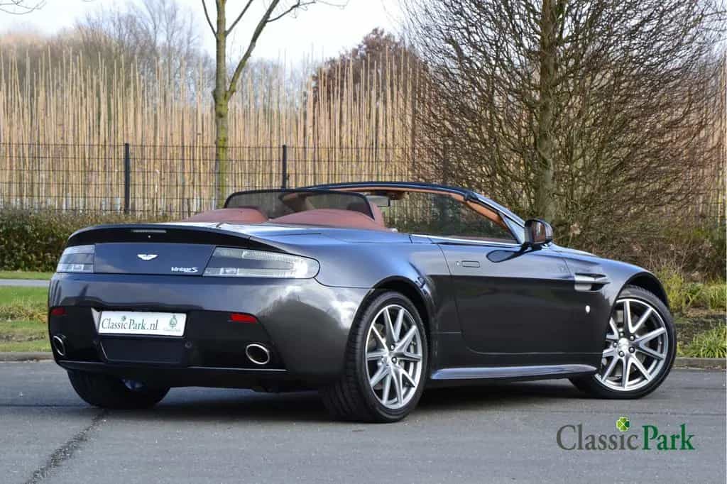 Aston Martin V8 Vantage S Roadster 07/2013-photo-16