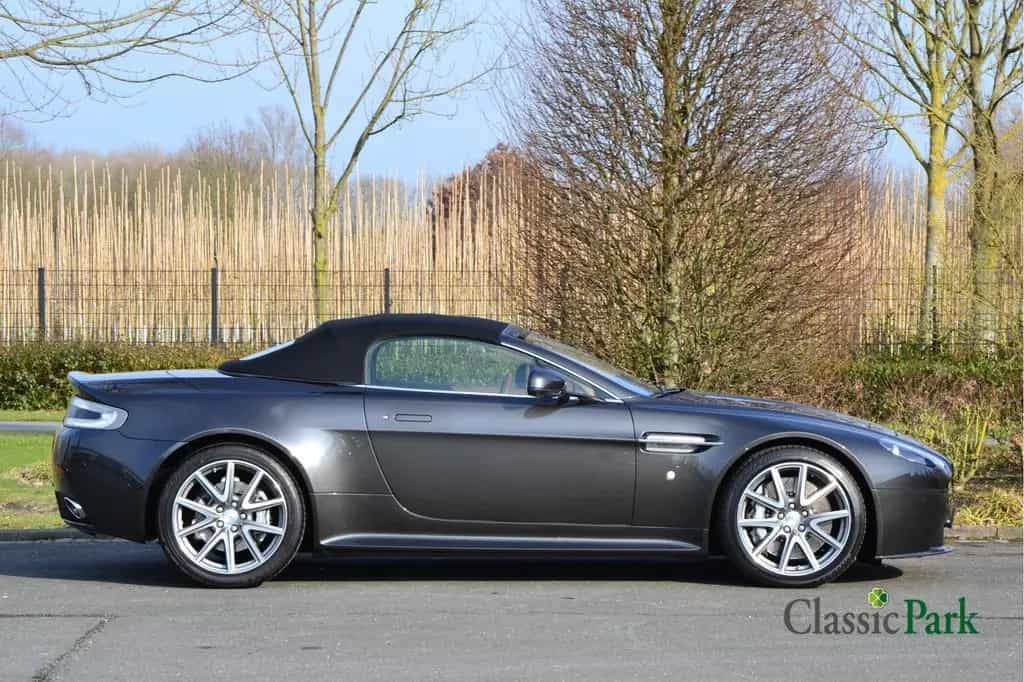 Aston Martin V8 Vantage S Roadster 07/2013-photo-21