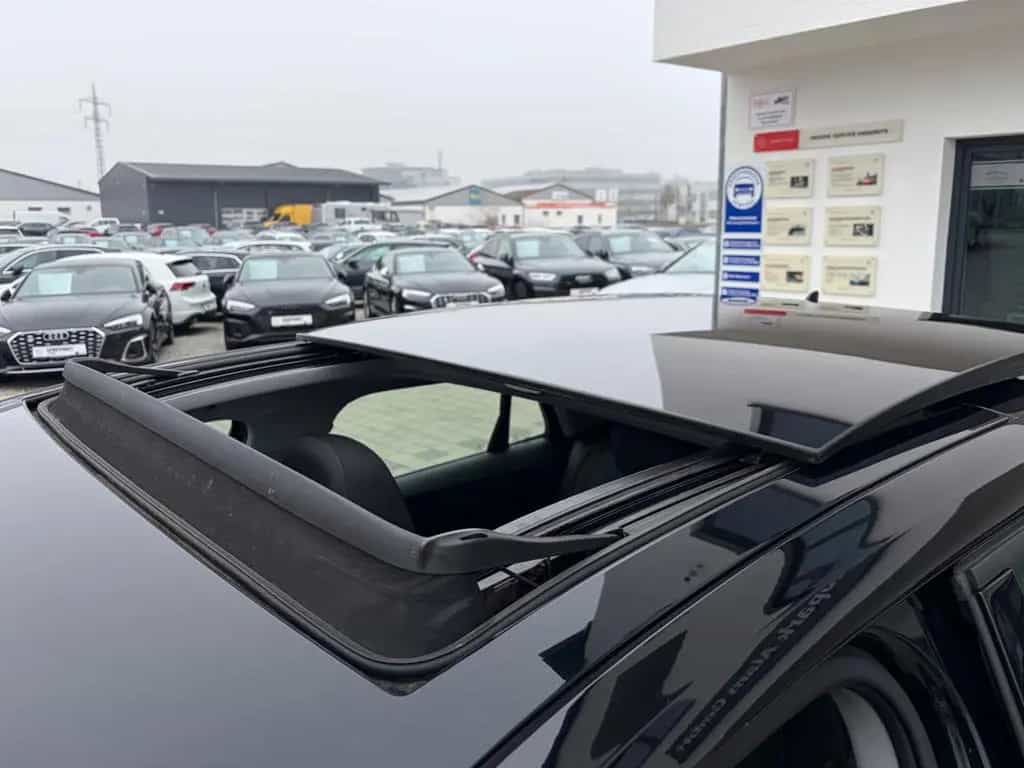 Audi Q2 design,Navi,Klima,Panorama,Lane,ACC,Alu 08/2017-photo-12