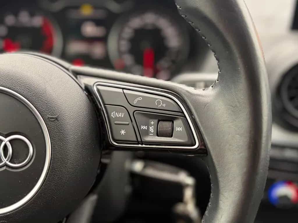 Audi Q2 design,Navi,Klima,Panorama,Lane,ACC,Alu 08/2017-photo-18