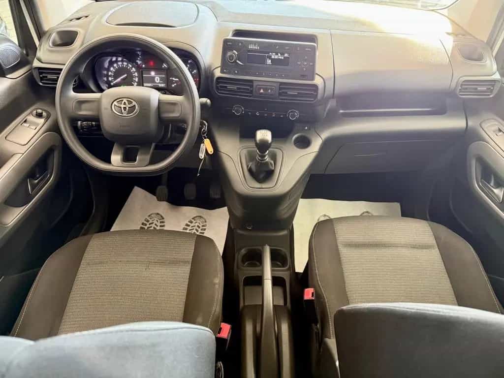 Toyota Proace (Verso) Proace City Verso L1 Combi 05/2023-photo-4