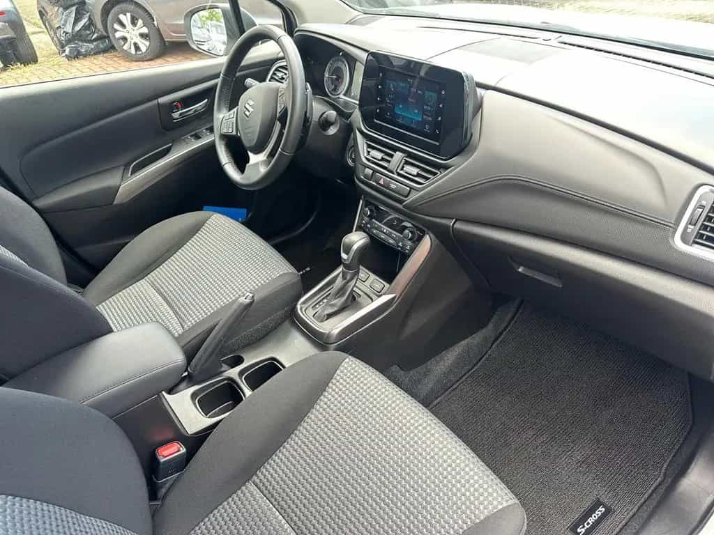 Suzuki (SX4) S-Cross S-CROSS 1.5 COMFORT AGS RÜCKFAHRKAMERA+DAB-RADIO 05/2023-photo-9
